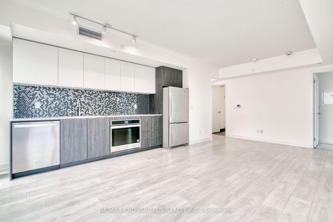 Photo 3 at 710 - 2 Sonic Way, Flemingdon Park, Toronto