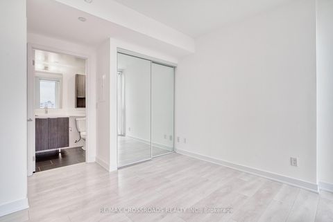 Photo 7 at 710 - 2 Sonic Way, Flemingdon Park, Toronto