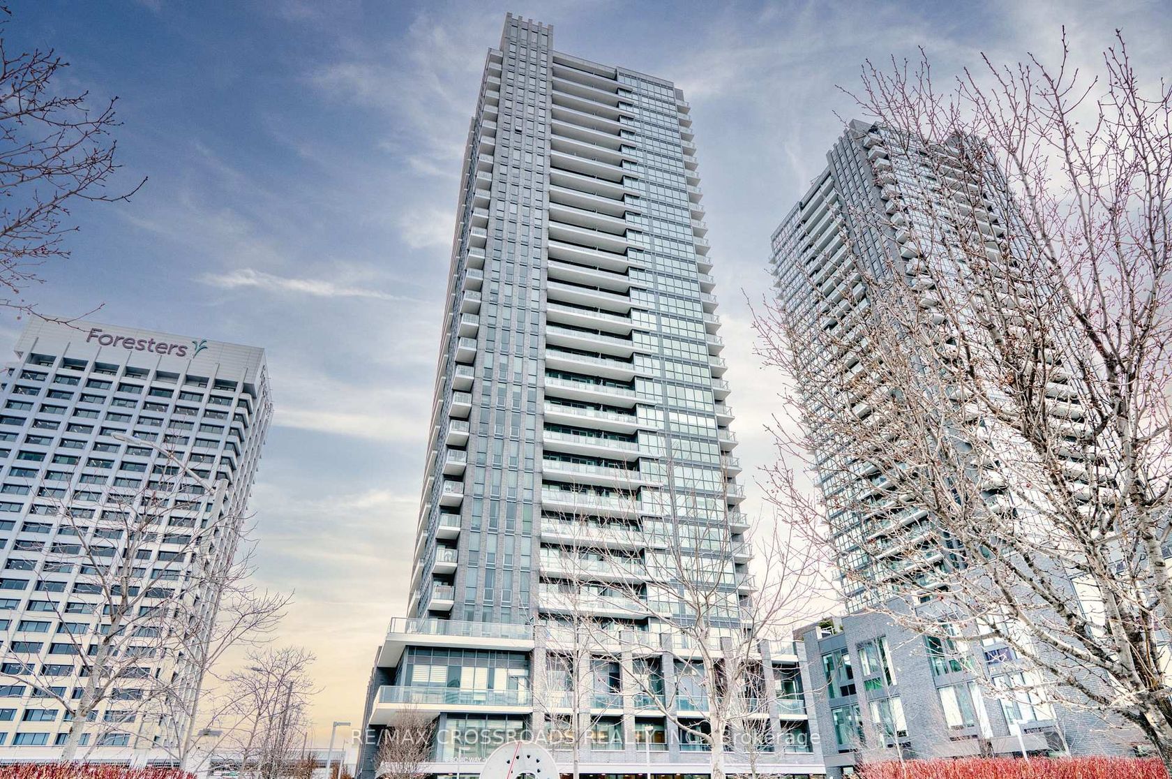 710 - 2 Sonic Way, Flemingdon Park, Toronto by Loree Meneguzzi Real Estate 710 - 2 Sonic Way, Flemingdon Park, Toronto