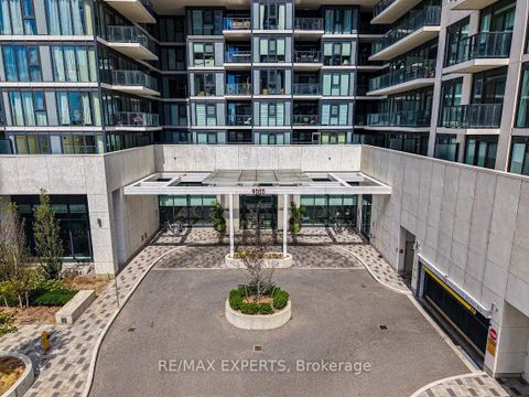 Photo 1 at 221 - 9000 Jane Street, Concord, Vaughan