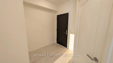 Photo 3 at 221 - 9000 Jane Street, Concord, Vaughan