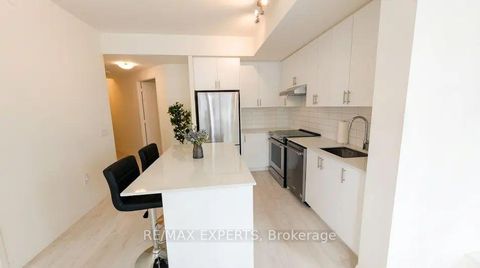 Photo 4 at 221 - 9000 Jane Street, Concord, Vaughan