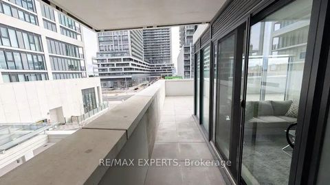 Photo 9 at 221 - 9000 Jane Street, Concord, Vaughan