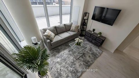 Photo 11 at 221 - 9000 Jane Street, Concord, Vaughan