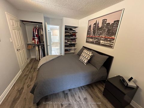 Photo 9 at 216 - 250 Pine Grove Road, Islington Woods, Vaughan