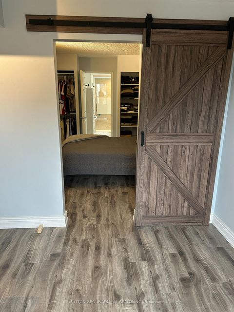 Photo 12 at 216 - 250 Pine Grove Road, Islington Woods, Vaughan