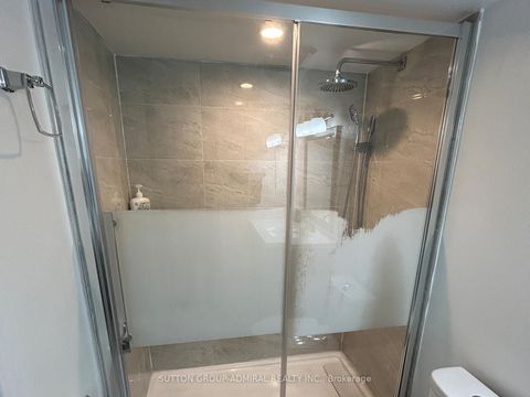 Photo 16 at 216 - 250 Pine Grove Road, Islington Woods, Vaughan