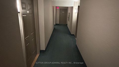 Photo 20 at 216 - 250 Pine Grove Road, Islington Woods, Vaughan