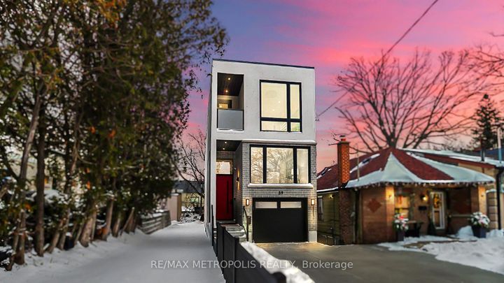 Photo 2 at 39 Kenworthy Avenue, Oakridge, Toronto