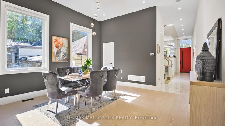 Photo 7 at 39 Kenworthy Avenue, Oakridge, Toronto