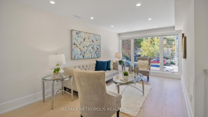 Photo 17 at 39 Kenworthy Avenue, Oakridge, Toronto