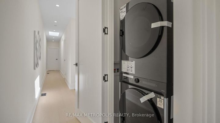 Photo 21 at 39 Kenworthy Avenue, Oakridge, Toronto