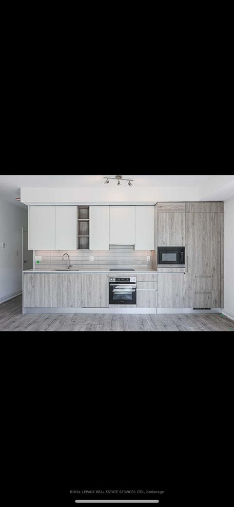 Photo 4 at 23 - 28 Marina Avenue, Long Branch, Toronto