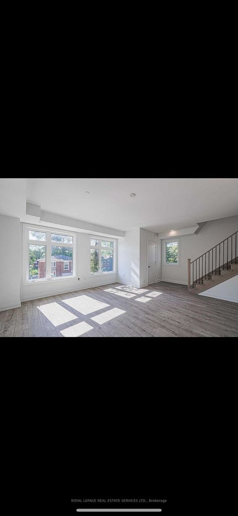 Photo 6 at 23 - 28 Marina Avenue, Long Branch, Toronto