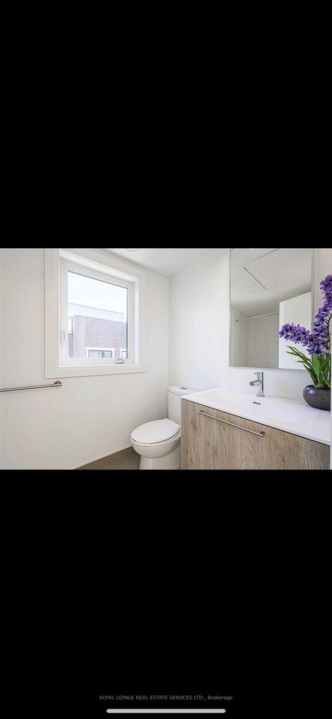 Photo 10 at 23 - 28 Marina Avenue, Long Branch, Toronto