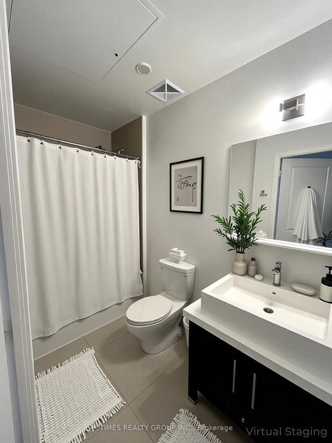 Photo 3 at LPH3 - 1080 Bay Street, Bay Street Corridor, Toronto