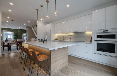 Photo 8 at 7 Glenn Morrow Mews, Danforth, Toronto