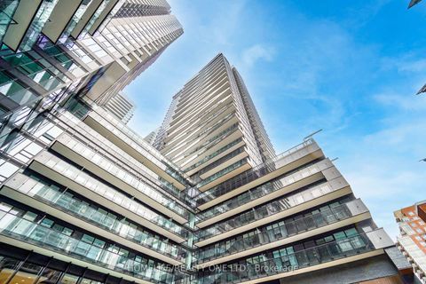 Photo 3 at 1111 - 117 Broadway Avenue, Mount Pleasant West, Toronto