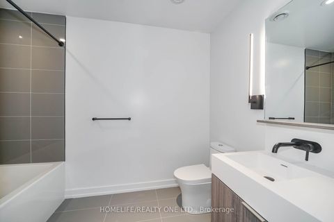 Photo 17 at 1111 - 117 Broadway Avenue, Mount Pleasant West, Toronto