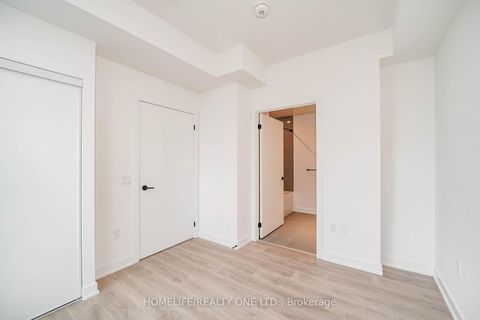 Photo 18 at 1111 - 117 Broadway Avenue, Mount Pleasant West, Toronto