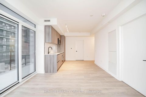 Photo 30 at 1111 - 117 Broadway Avenue, Mount Pleasant West, Toronto