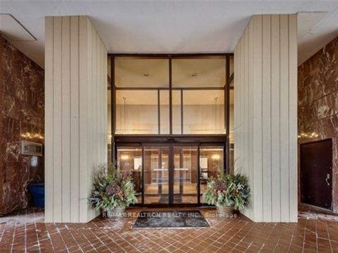 Photo 3 at 404 - 260 Heath Street W, Forest Hill South, Toronto