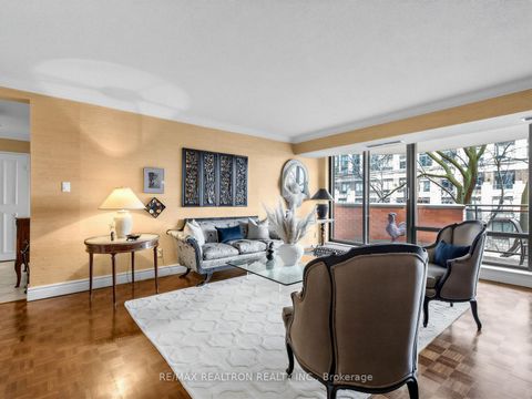 Photo 8 at 404 - 260 Heath Street W, Forest Hill South, Toronto