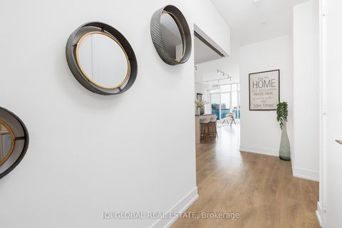 Photo 8 at 301 - 9471 Yonge Street, Observatory, Richmond Hill