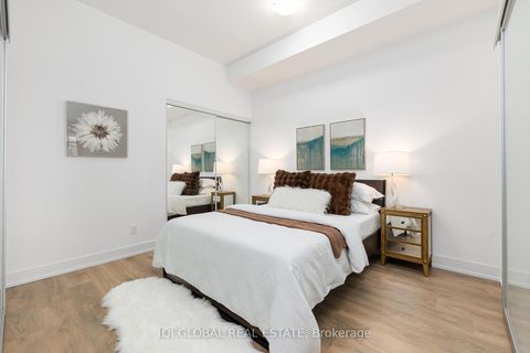 Photo 11 at 301 - 9471 Yonge Street, Observatory, Richmond Hill