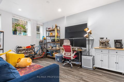 Photo 3 at 105 - 412 Jarvis Street, Yonge Corridor, Toronto