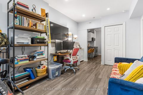 Photo 6 at 105 - 412 Jarvis Street, Yonge Corridor, Toronto