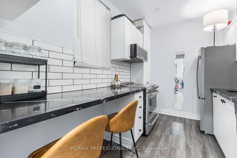 Photo 7 at 105 - 412 Jarvis Street, Yonge Corridor, Toronto