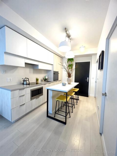 Photo 3 at 2003 - 8 Eglinton Avenue E, Mount Pleasant West, Toronto