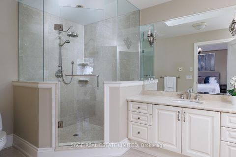 Photo 34 at 19 Carmichael Avenue, Nortown, Toronto