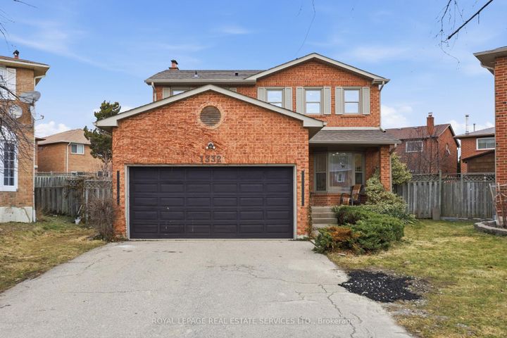 Photo 3 at 1332 Quinpool Court, Creditview, Mississauga