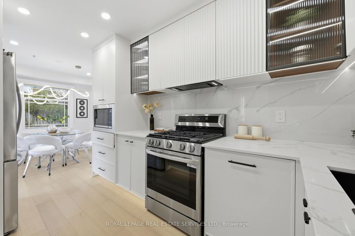 Photo 13 at 1332 Quinpool Court, Creditview, Mississauga