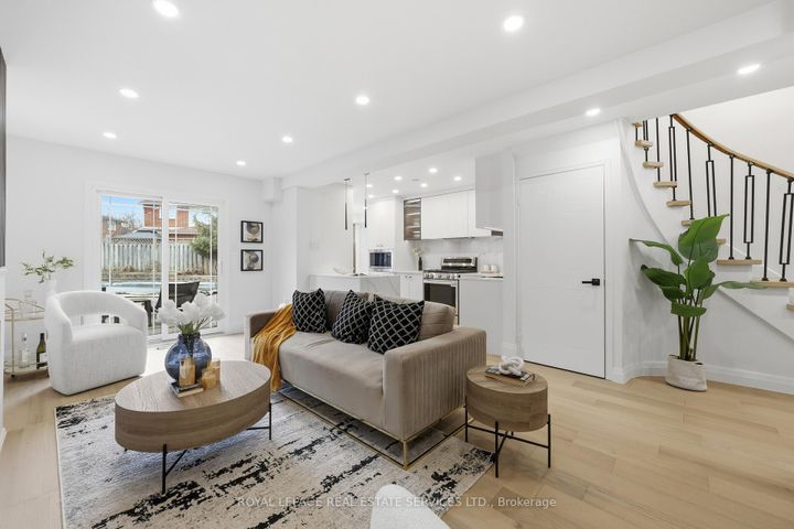 Photo 16 at 1332 Quinpool Court, Creditview, Mississauga