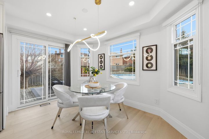 Photo 18 at 1332 Quinpool Court, Creditview, Mississauga