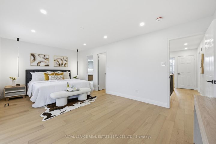 Photo 23 at 1332 Quinpool Court, Creditview, Mississauga