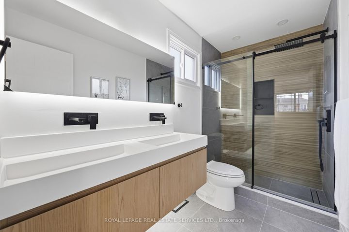 Photo 24 at 1332 Quinpool Court, Creditview, Mississauga