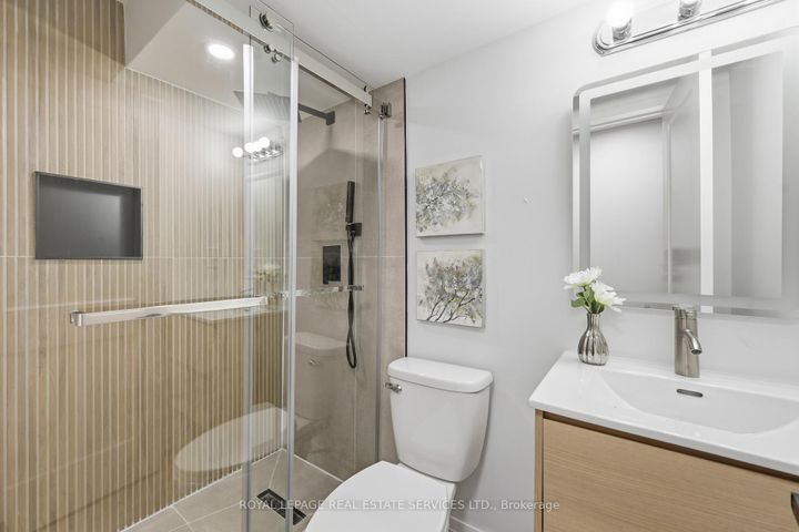 Photo 38 at 1332 Quinpool Court, Creditview, Mississauga