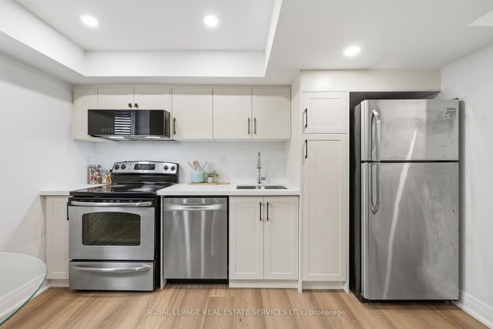 Photo 41 at 1332 Quinpool Court, Creditview, Mississauga