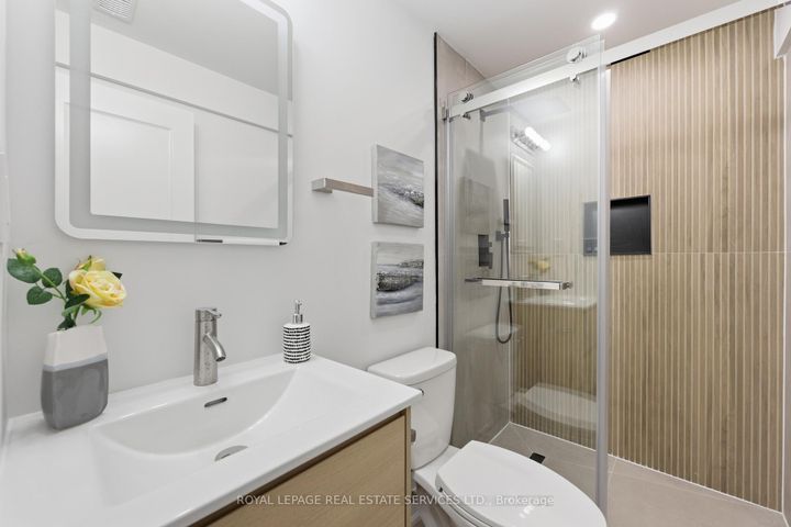 Photo 42 at 1332 Quinpool Court, Creditview, Mississauga