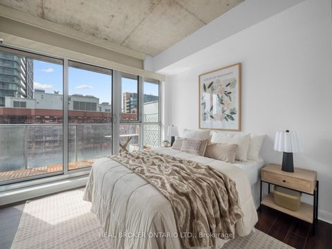 Photo 12 at 1502 - 375 King Street W, Waterfront Communities C1, Toronto