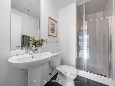 Photo 19 at 1502 - 375 King Street W, Waterfront Communities C1, Toronto