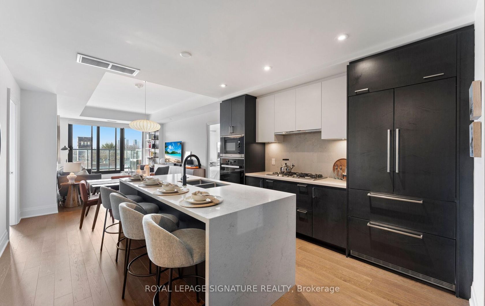 408 - 280 Howland Avenue, Annex, Toronto by Loree Meneguzzi Real Estate 408 - 280 Howland Avenue, Annex, Toronto