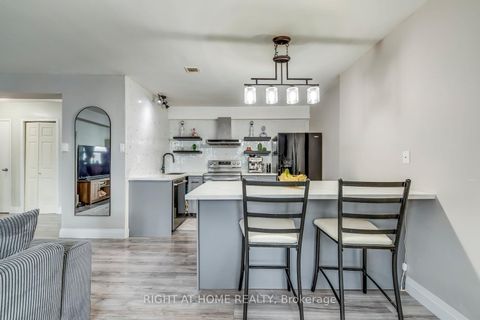 Photo 9 at 103 - 3460 Keele Street, York University Heights, Toronto