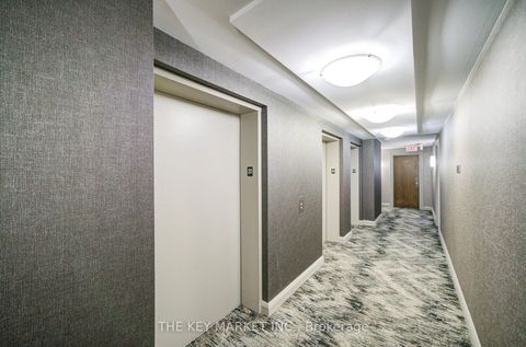 Photo 9 at 2007 - 21 Hillcrest Avenue, Willowdale East, Toronto