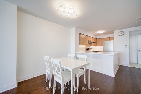 Photo 21 at 2007 - 21 Hillcrest Avenue, Willowdale East, Toronto