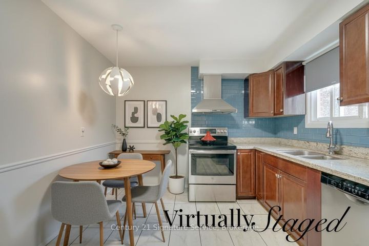 Photo 14 at 45 - 3175 Kirwin Avenue, Cooksville, Mississauga